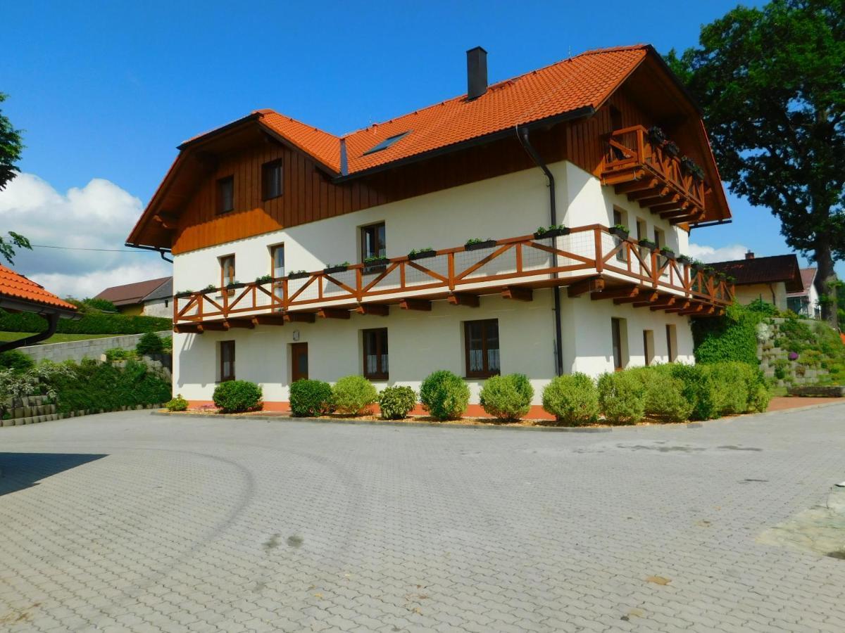 Apartmany U Srdce Vltavy Horní Planá Dış mekan fotoğraf